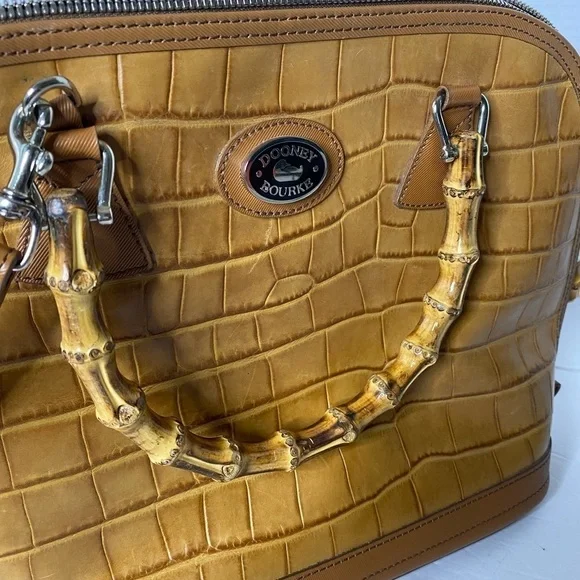 Classic Dooney & Bourke Zip-Zip Tan Croc Satchel - Picture 3 of 13
